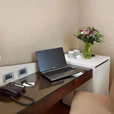 Palazzo Esedra 4* Naples