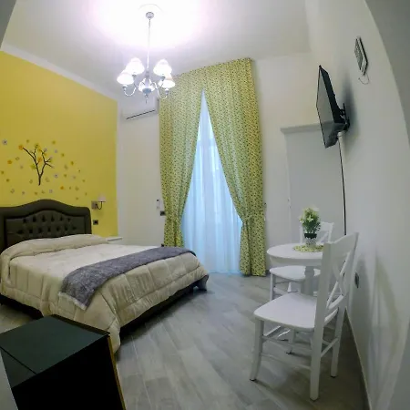 Bed & Breakfast Le Stanze Di Santa Chiara Naples