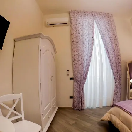 Bed & Breakfast Le Stanze Di Santa Chiara *