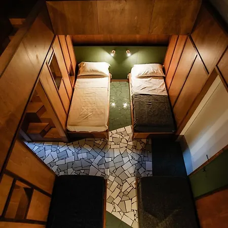 Nap Spaccanapoli Hostel