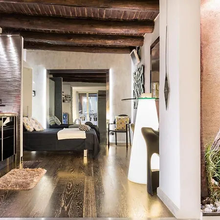 Art Centro Apartment Naples