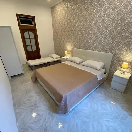 Apartment Cathedral S House