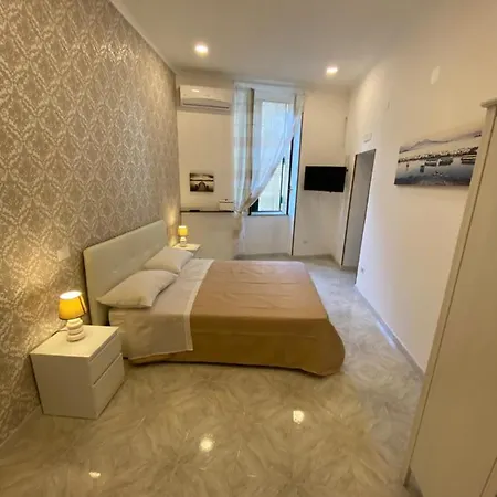 Apartment Cathedral S House Naples