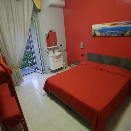 Ginevra Naples