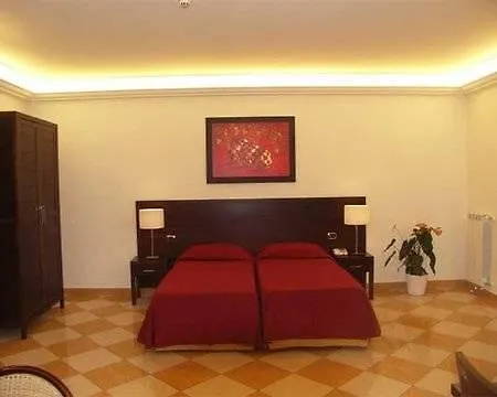 阿尔伯格德尔高尔夫酒店
