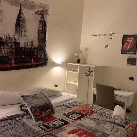 Alessandro Poerio Hotel Napels