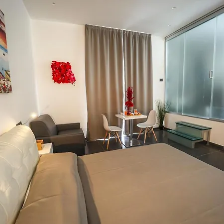 Residenza San Lorenzo * Naples