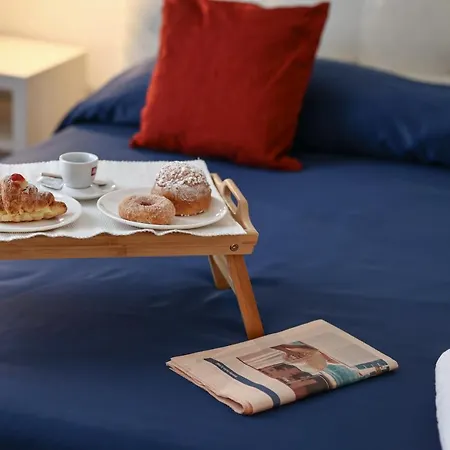 Residenza San Lorenzo Bed & Breakfast Naples