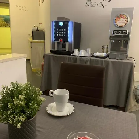 Alessandro Poerio Hotel Napels