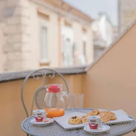 Effe Bed & Breakfast Naples