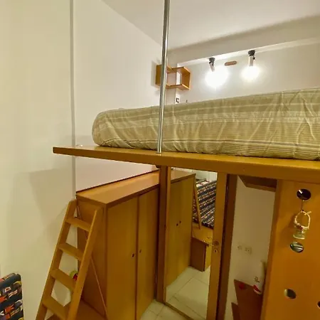 Boat Apartment *