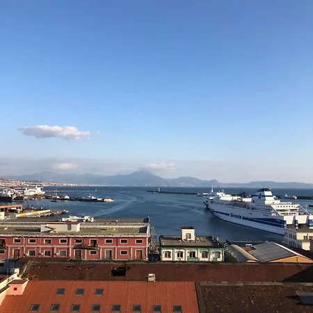 Marina Sky 8 *