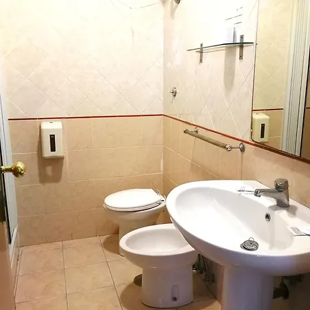 Zara Hotel 2*