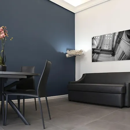 Boutique Metro 900 4*