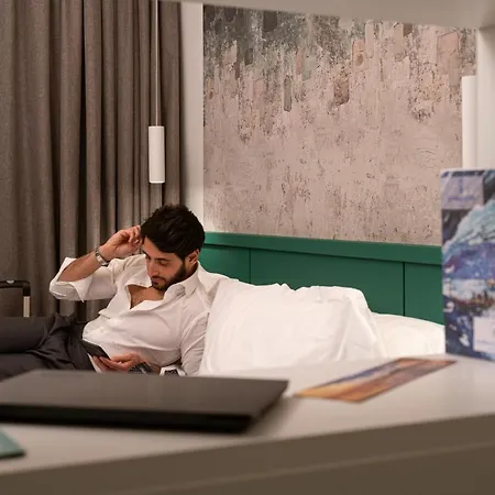 Smart 4* Napoli