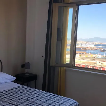 Marina Sky 8 * Napoli