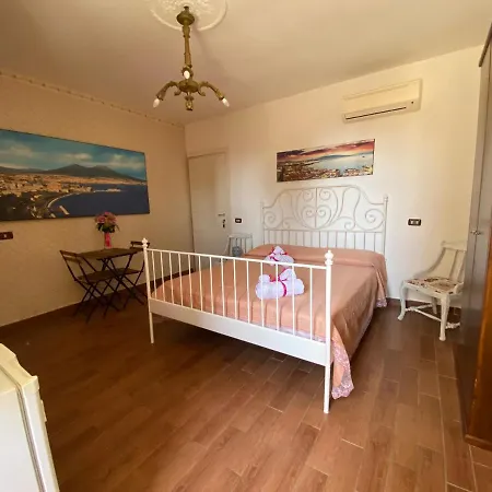 Napul'è Bed & Breakfast *