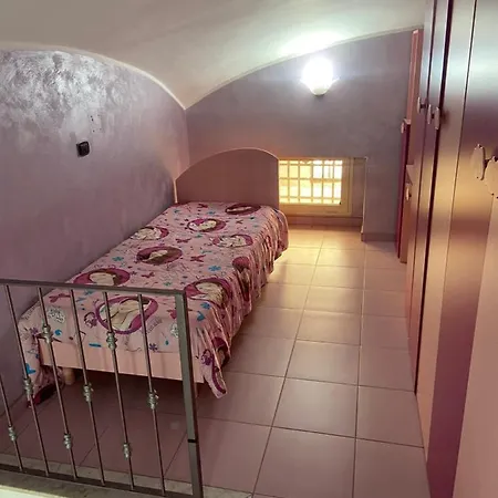 Vincenzo Home * Naples