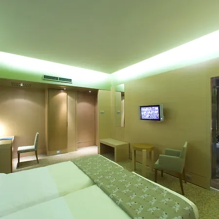 Una Hotels Napoli Hotel 4*