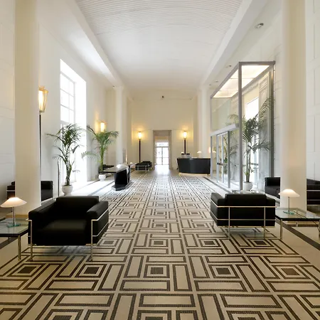 Palazzo Esedra Naples
