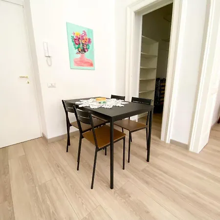 Le Casette Di Piazza Borsa Nápoles