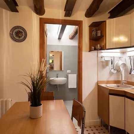 Casa Donna Aiuola Napels