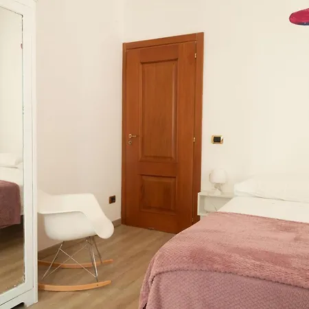 Hébergement de vacances Neapolitan Style Apartrment *