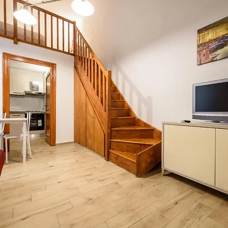 Via Silvio Spaventa 9 Apartamento Nápoles