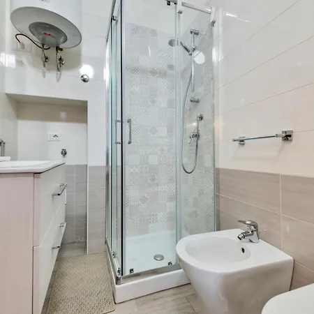 Spaccanapoli - Fully Equipped Studio Apartment Naples