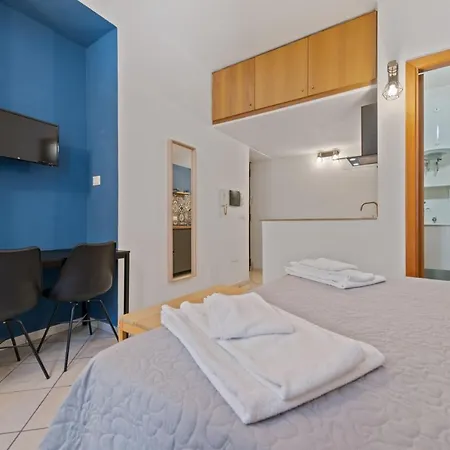 Spaccanapoli - Fully Equipped Studio Apartment