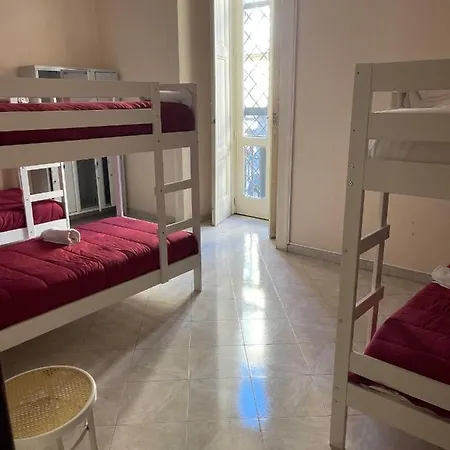 Auberge de jeunesse A I R H2o Naples