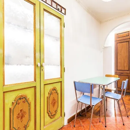 Apartment Pulcra Domus Neapel