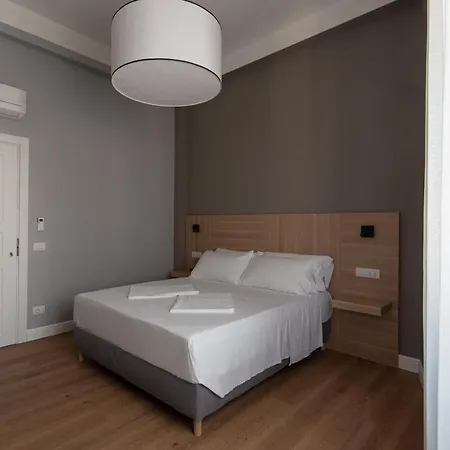 Nolana 28 In Bed & Breakfast Neapel