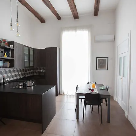 Apartment Domus Delia Luxury Naples