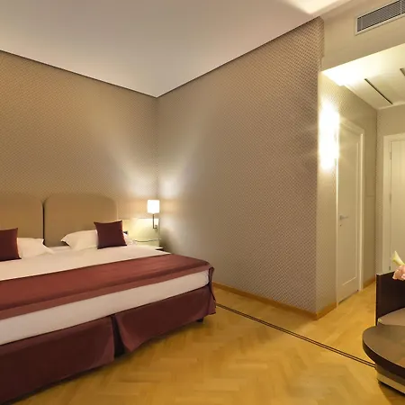 Hotel Palazzo Esedra 4*