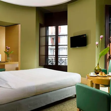 Una Hotels Napoli 4*