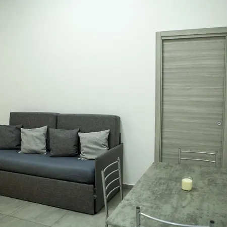 Na' Stanza In Piazza Apartment Naples