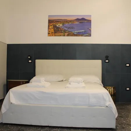 Bed & Breakfast La Del Centro Storico Napoli