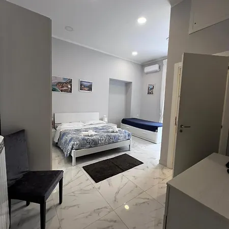 Panzió San Gennaro In Porta Nápoly