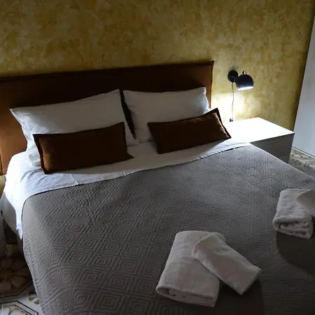 Mario's House Bed & Breakfast