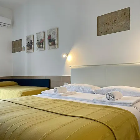 H22 Hotel