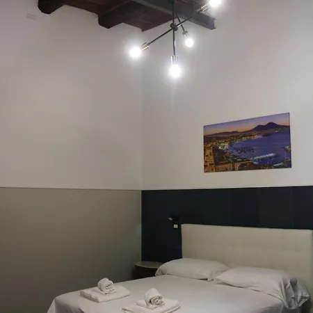 Bed & Breakfast La Del Centro Storico Napoli