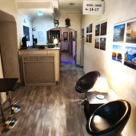 Ginevra Hotel *