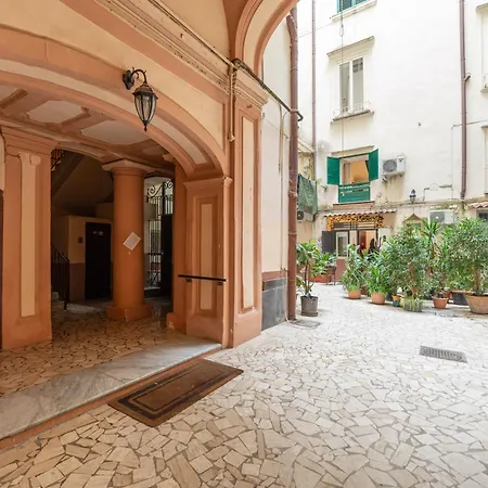 Dimora 5 Santi Naples