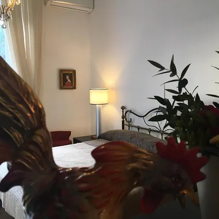 Maria Rosaria A Santa Chiara Spaccanapoli