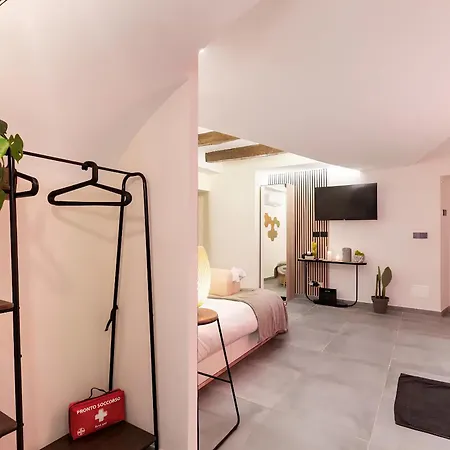 Apartamento Jacuzzi - Centro Storico La Goccia Di S.gennaro
