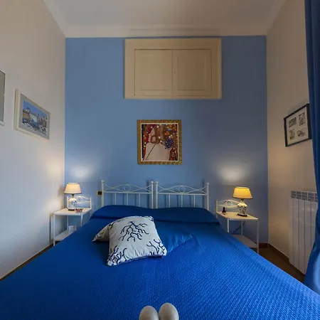 Residenza Via Dei Mille 5* Neapol
