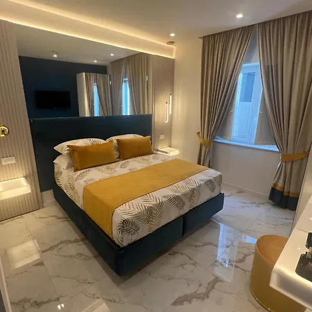 Bed & Breakfast La Lepre Artemide Naples