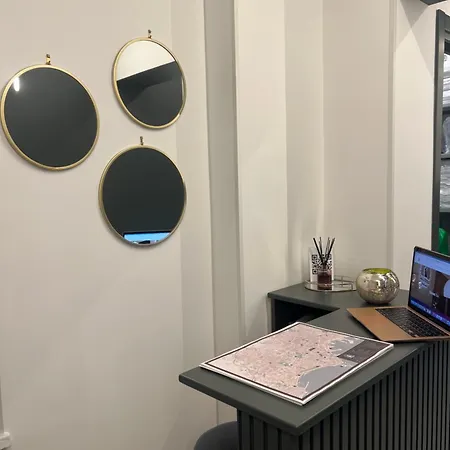 La Lepre Artemide * Naples