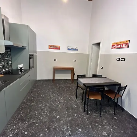 Bed & Breakfast La Del Centro Storico Napoli